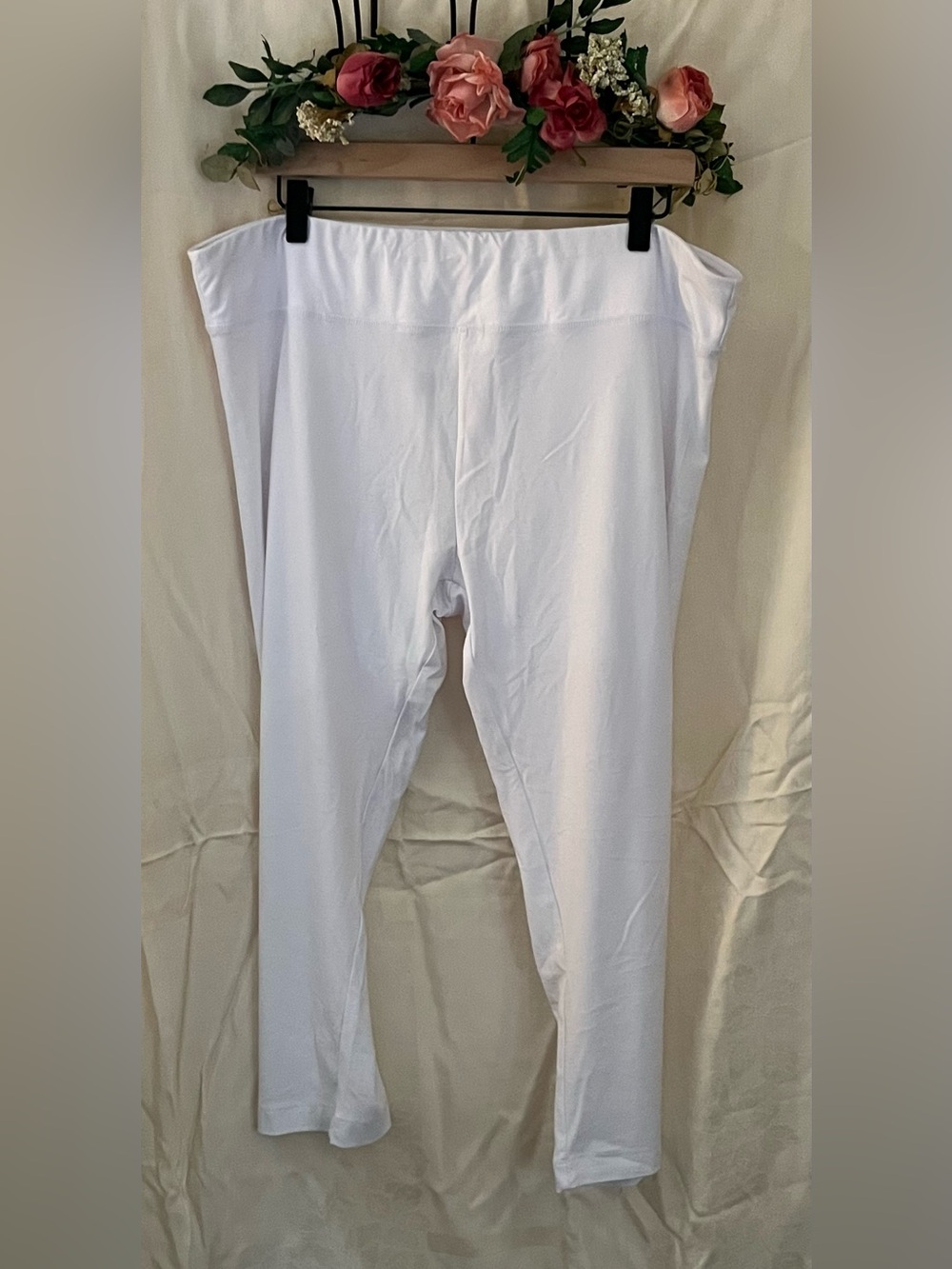 Time and Tru White Women's Leggings - Wide Waistband